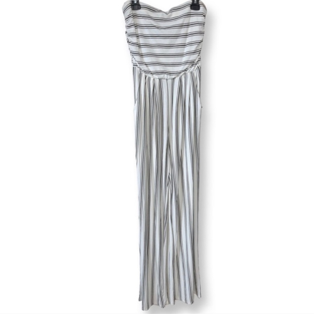 Heart & Hips Black/Cream Striped Sleeveless Wide Leg Jumpsuit